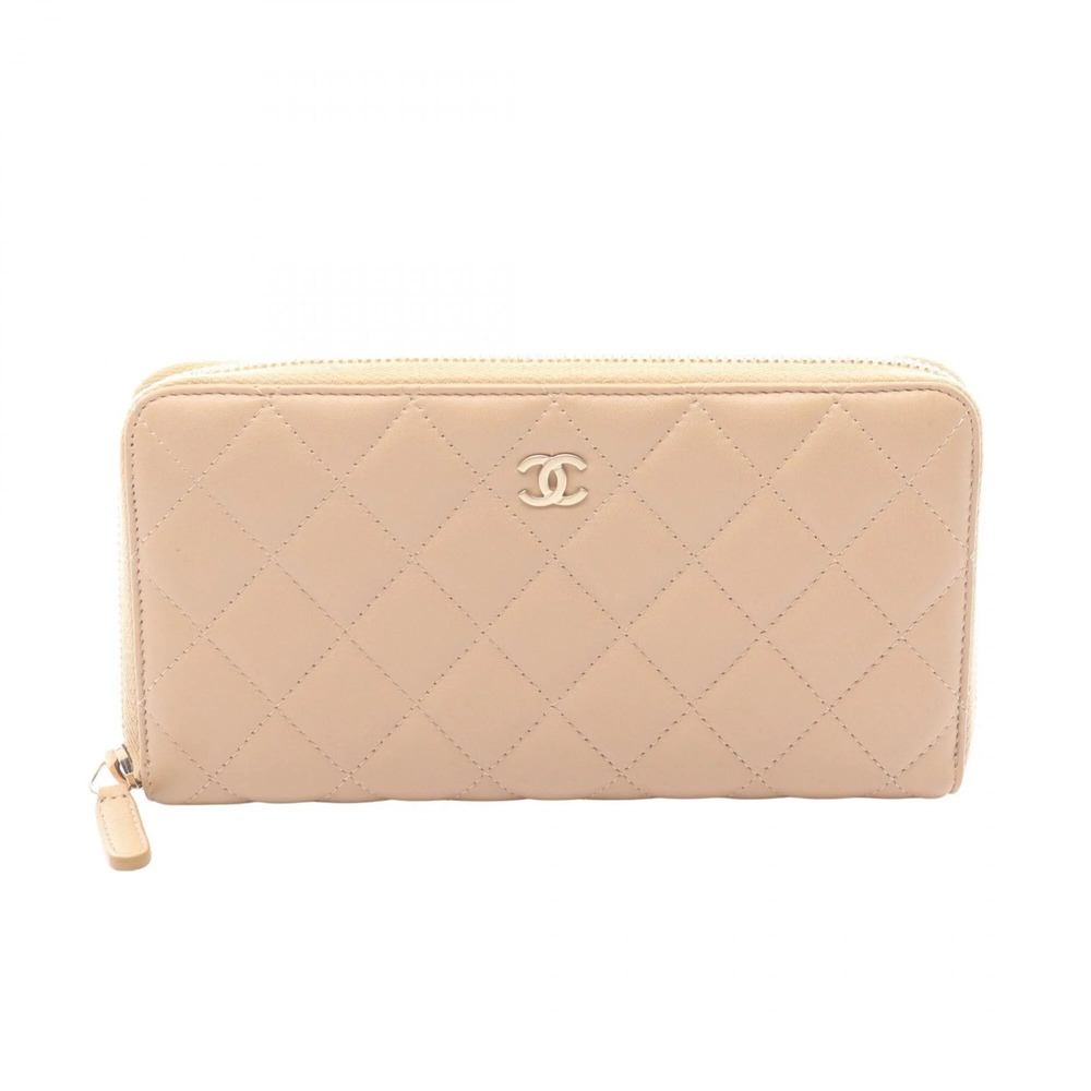 CHANEL Cream Lambskin Leather Wallet